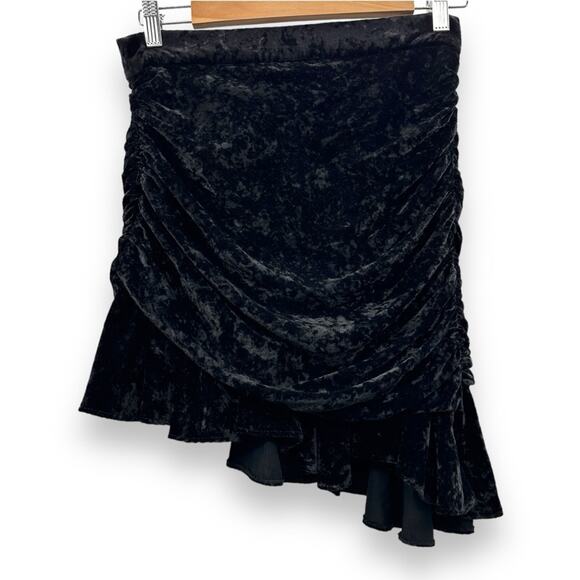 Zara Black Ruched Ruffle‎ Crushed Velvet Asymmetrical Mini Skirt Size S NEW - Picture 2 of 8